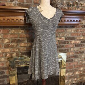 American Eagle Knit Dress Black & White Open Back Size Medium NWT